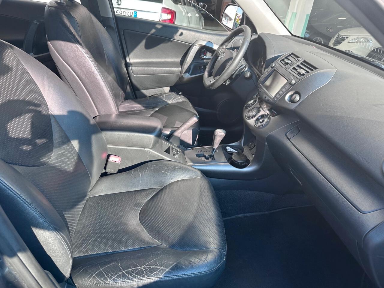 Toyota RAV 4 RAV4 2.0 MultidriveS Luxury