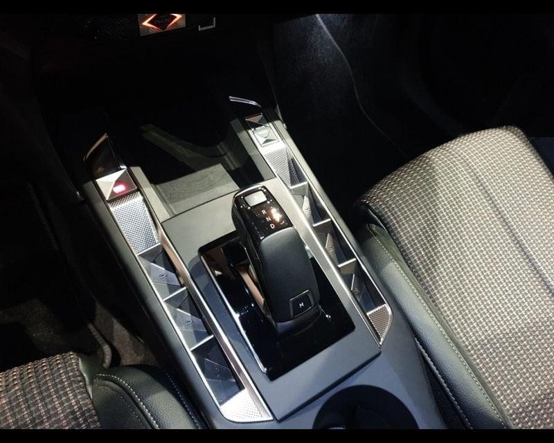 DS DS3 Crossback Hybrid 136 Étoile