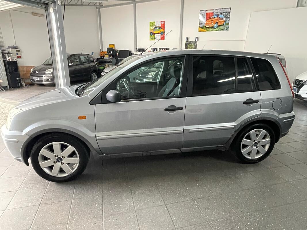 Ford Fusion 1.6 TDCi 90cv 5p. Collection