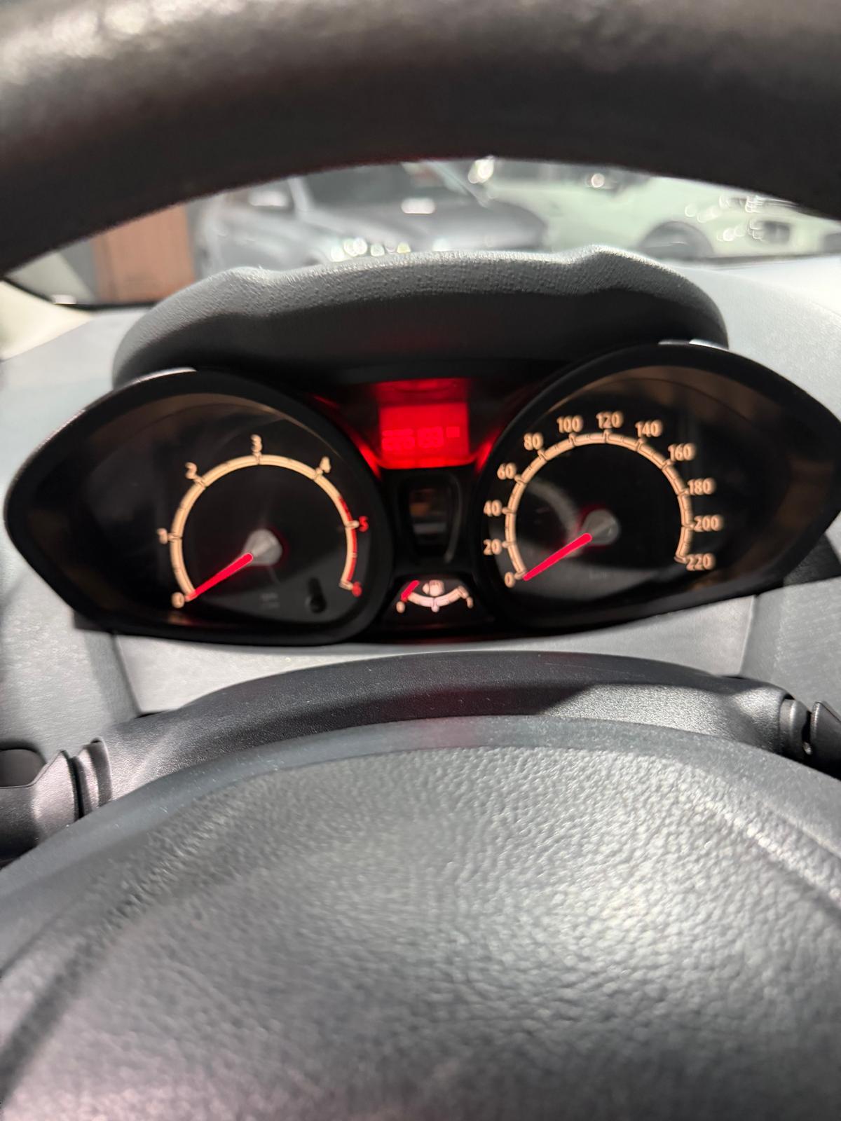Ford Fiesta 5p 1.4 tdci Titanium c/esp E5 Diesel