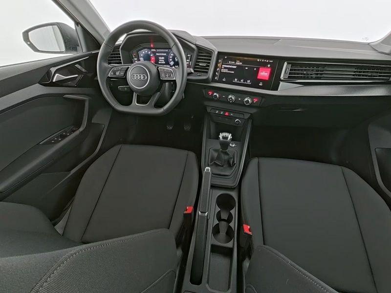 Audi A1 Sportback 25 TFSI Cockpit Cruise Control Smartphone interface