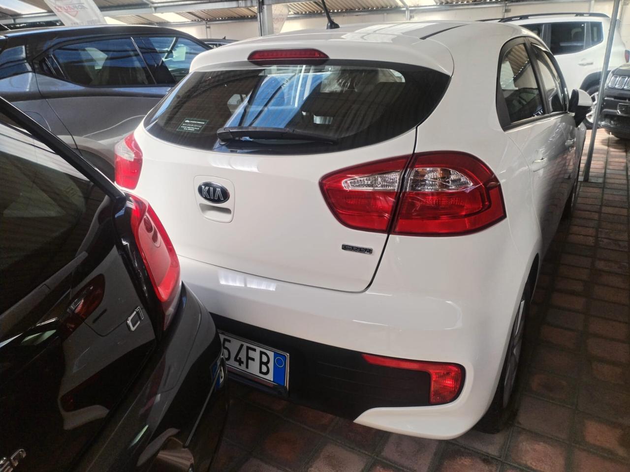 Kia Rio 1.1 CRDi 5p. Cool