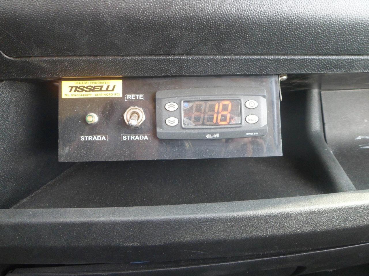 Fiat Ducato furgone medio frigo coibentato