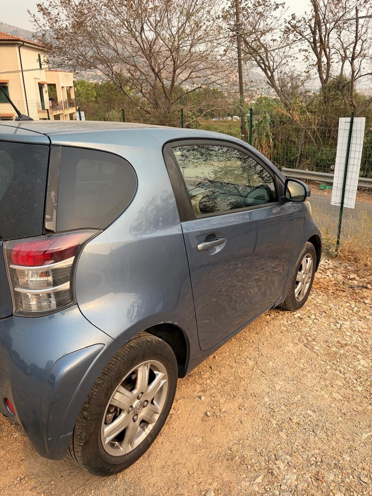 Toyota iQ 1.0 CVT Trend