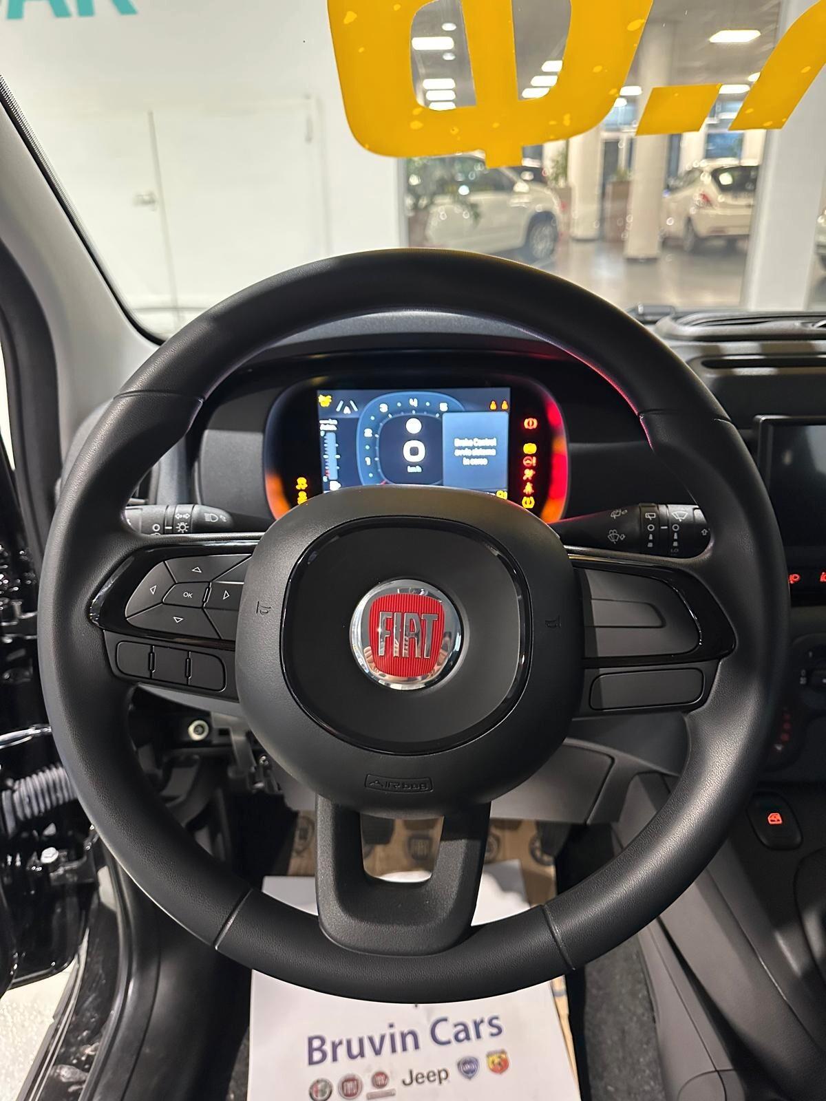 Fiat Panda PANDINA km 0 2024 con display 8''