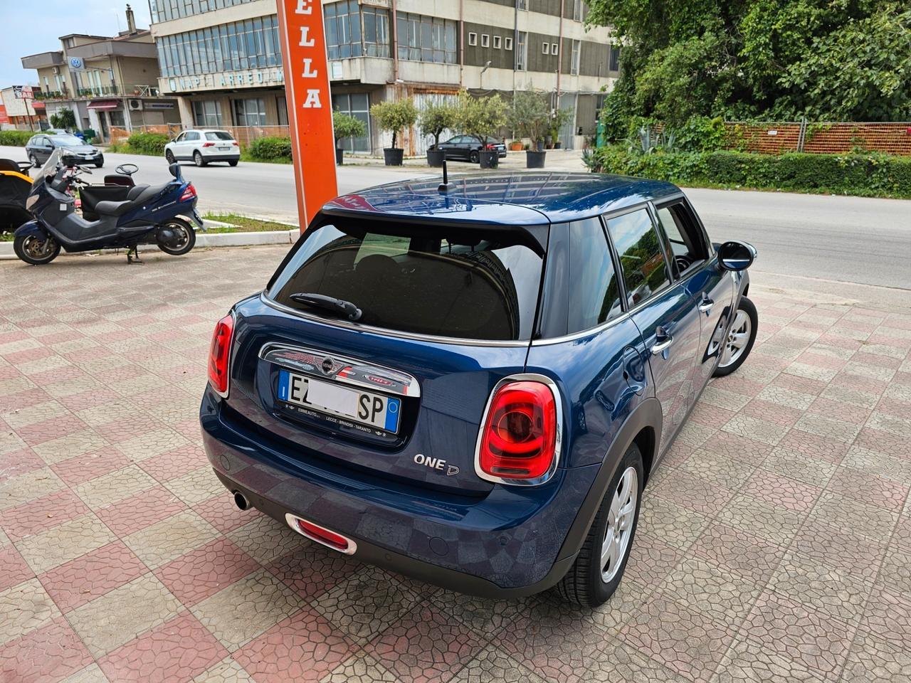 "PROMO" MINI 5 PORTE 1.5 95cv FULL LED/PACK COLOR/23km/L