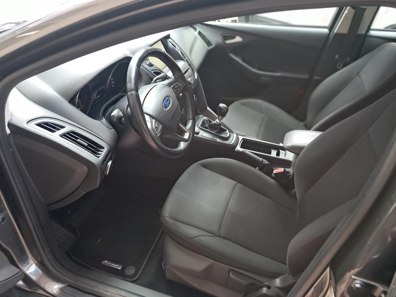 FORD FOCUS 1.5 TDCI 95CV-UNIPRO+NAVY-Euto7490