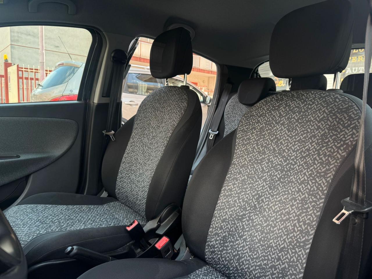 Lancia Ypsilon 1.2 69 CV 5 porte GPL Ecochic Gold