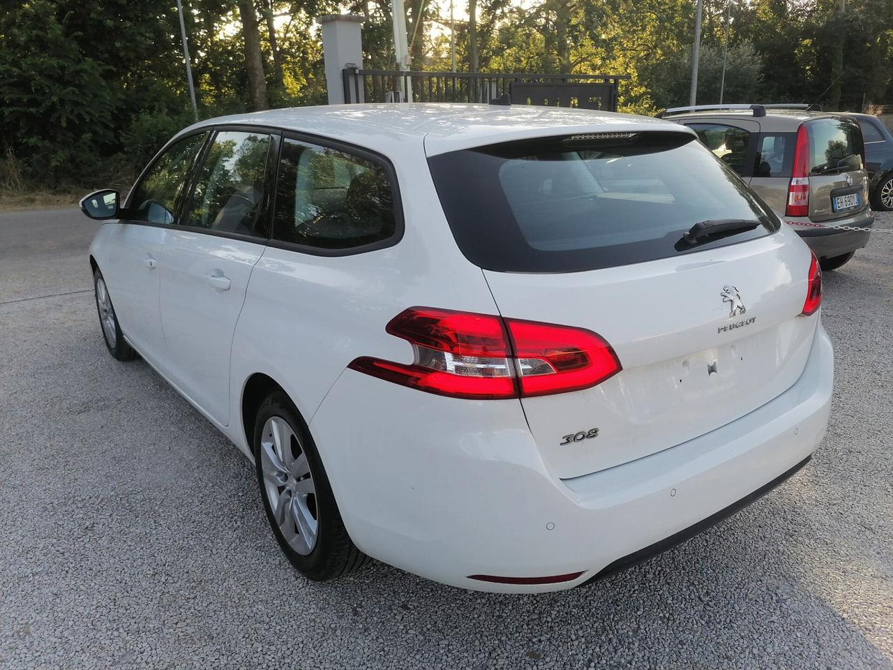 Peugeot 308 BlueHDi 100 S&S SW Active
