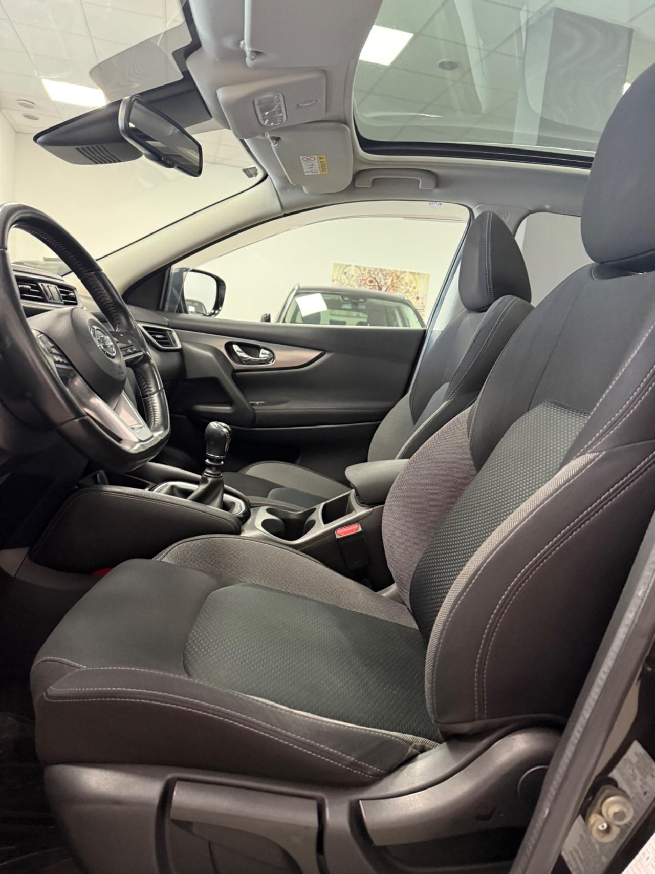 Nissan Qashqai 1.5 dCi N-Connecta