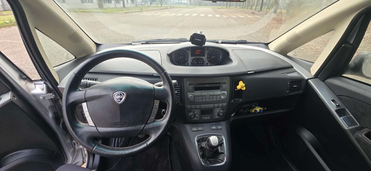 Lancia MUSA 1.3 Mjt 95 CV DFN Gold