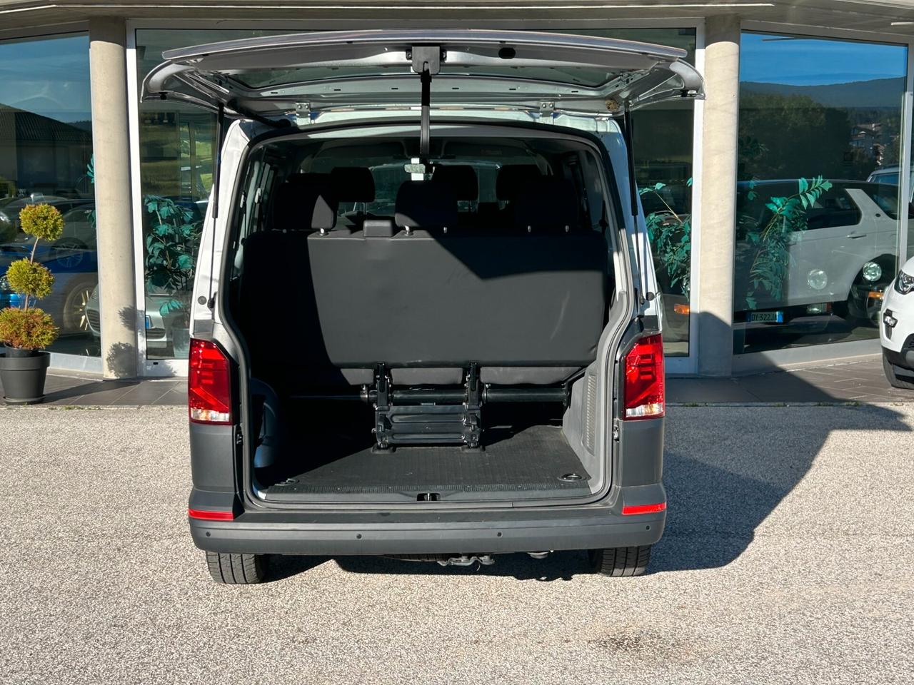 Volkswagen Transporter T6.1 2.0 TDI 110CV 9 POSTI