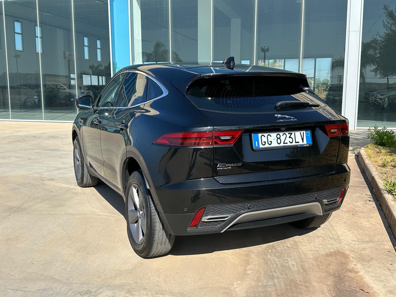 Jaguar E-Pace 2.0d SE awd possibilità noleggio no scoring