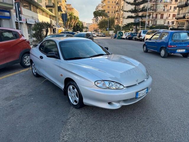 Hyundai Coupe 1.6i 16V cat FX