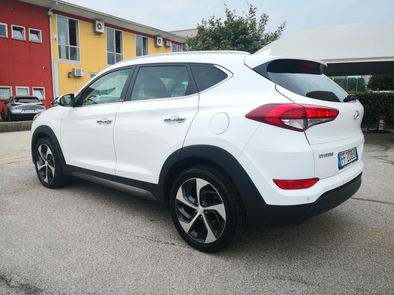 Hyundai Tucson 1.7 CRDi XPossible 2WD