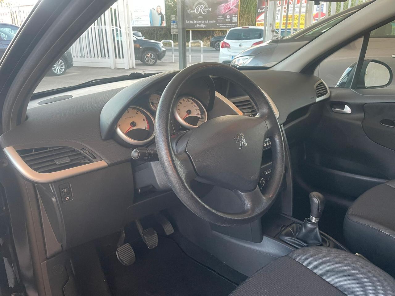 Peugeot 207 1.4 HDi 70CV FAP 5p. XS