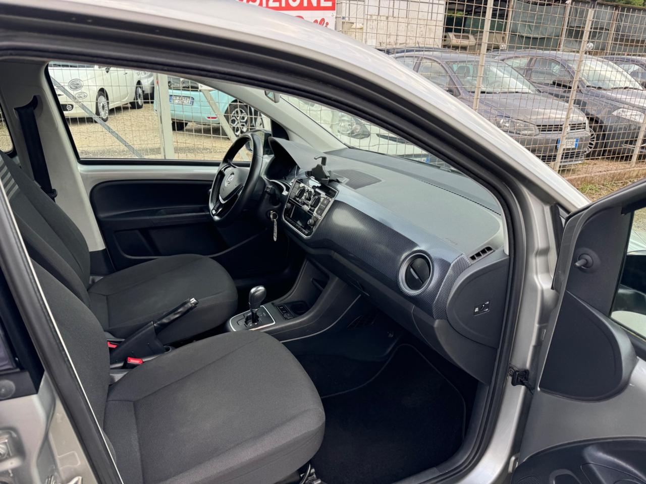 Volkswagen up! 1.0 75 CV 5p. high BlueMotion Technolog y ASG AUTOMATICA