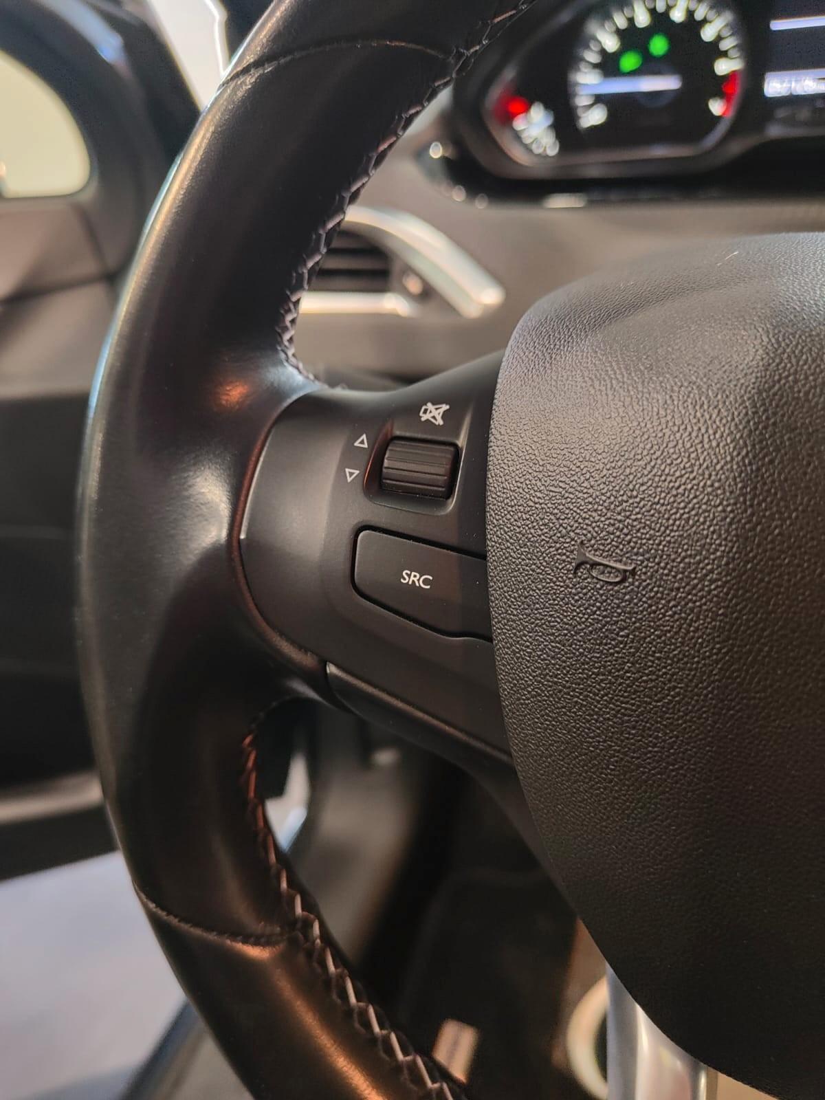 Peugeot 208 1.2 PureTech 82 3 porte Allure