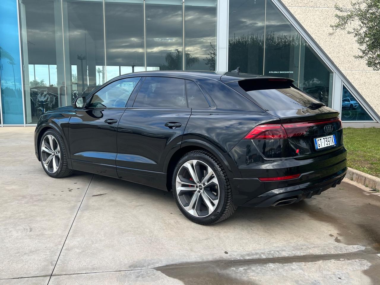 Audi Q8 3.0tdi S-line possibilità noleggio no scoring