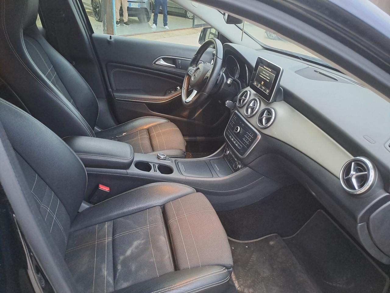 Mercedes-benz GLA 180 d Automatic Sport