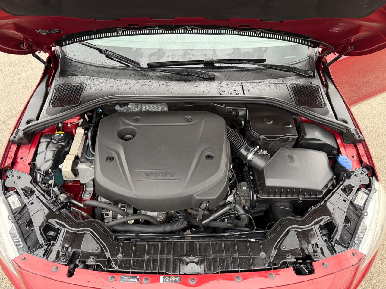 VOLVO V60 2.0D D3 150CV FULL LED MANUALE MY16