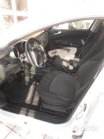 Alfa Romeo Giulietta 1.6 JTDm TCT 120 CV Automatica