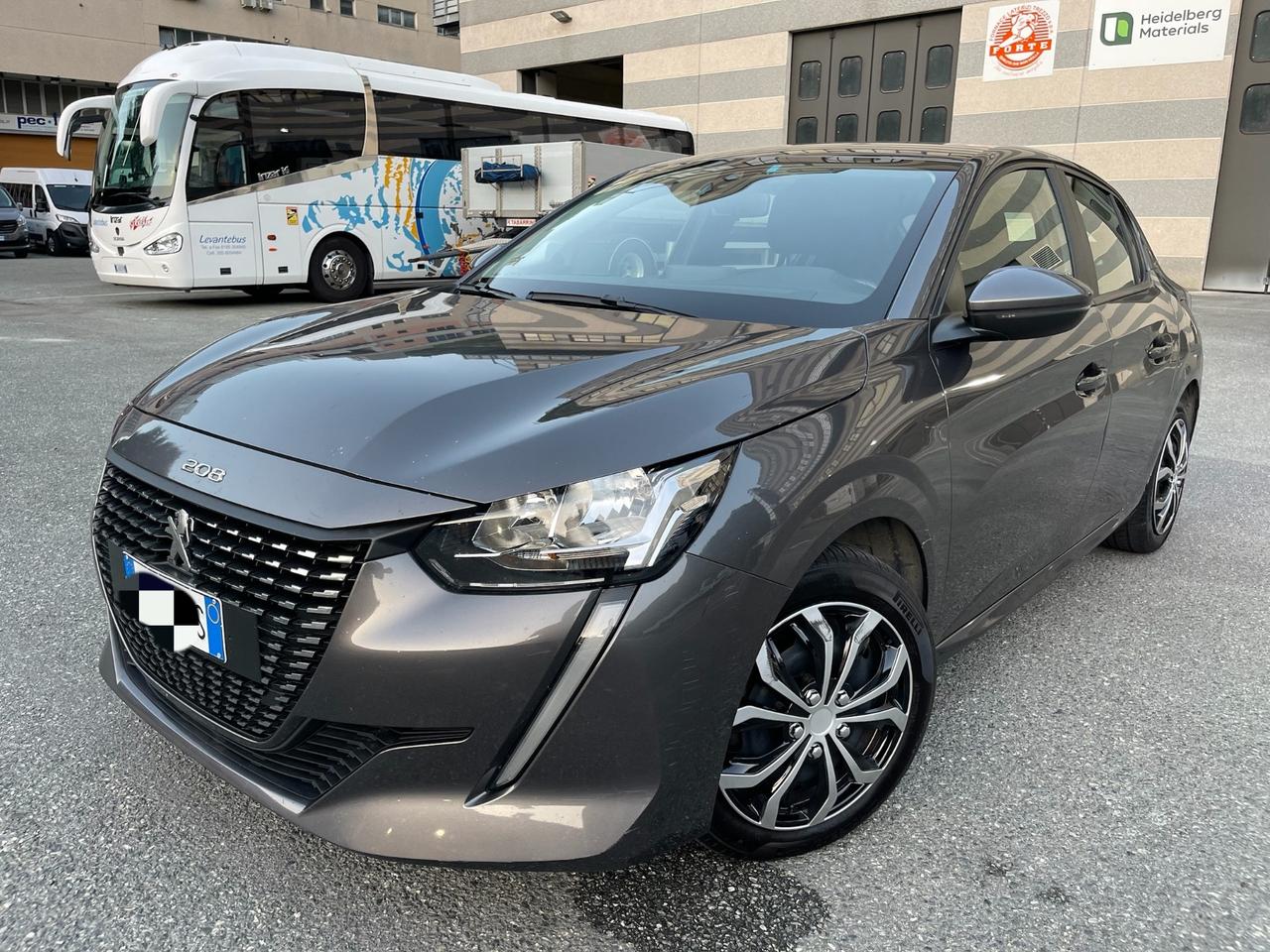 Peugeot 208 BlueHDi 100CV - NEOPATENTATI