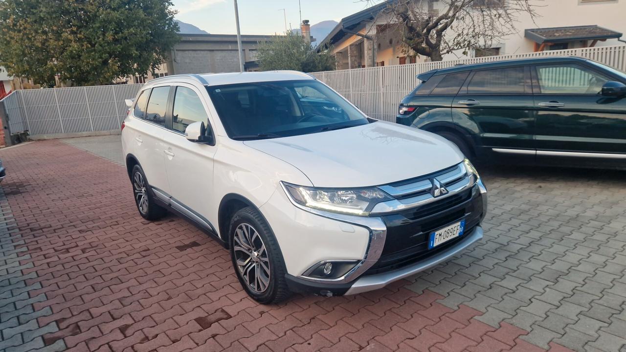 Mitsubishi Outlander 2.2 DI-D 4WD 7p.. garantito 12M