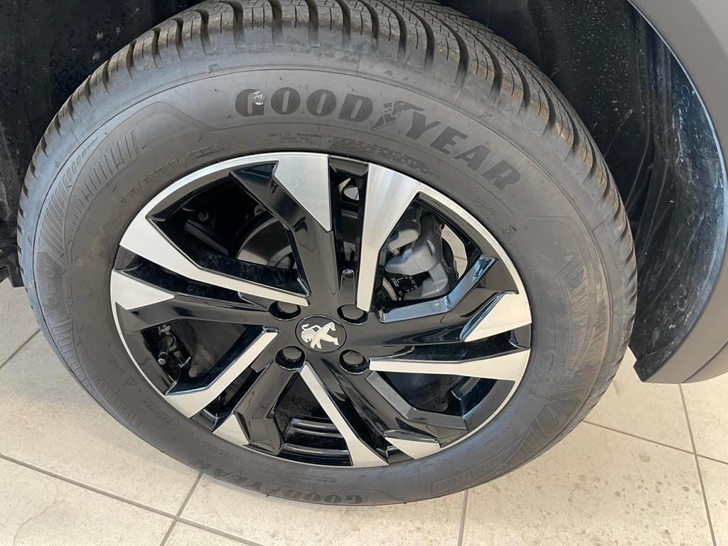 Peugeot 2008 ALLURE PACK PureTech 130 6mt