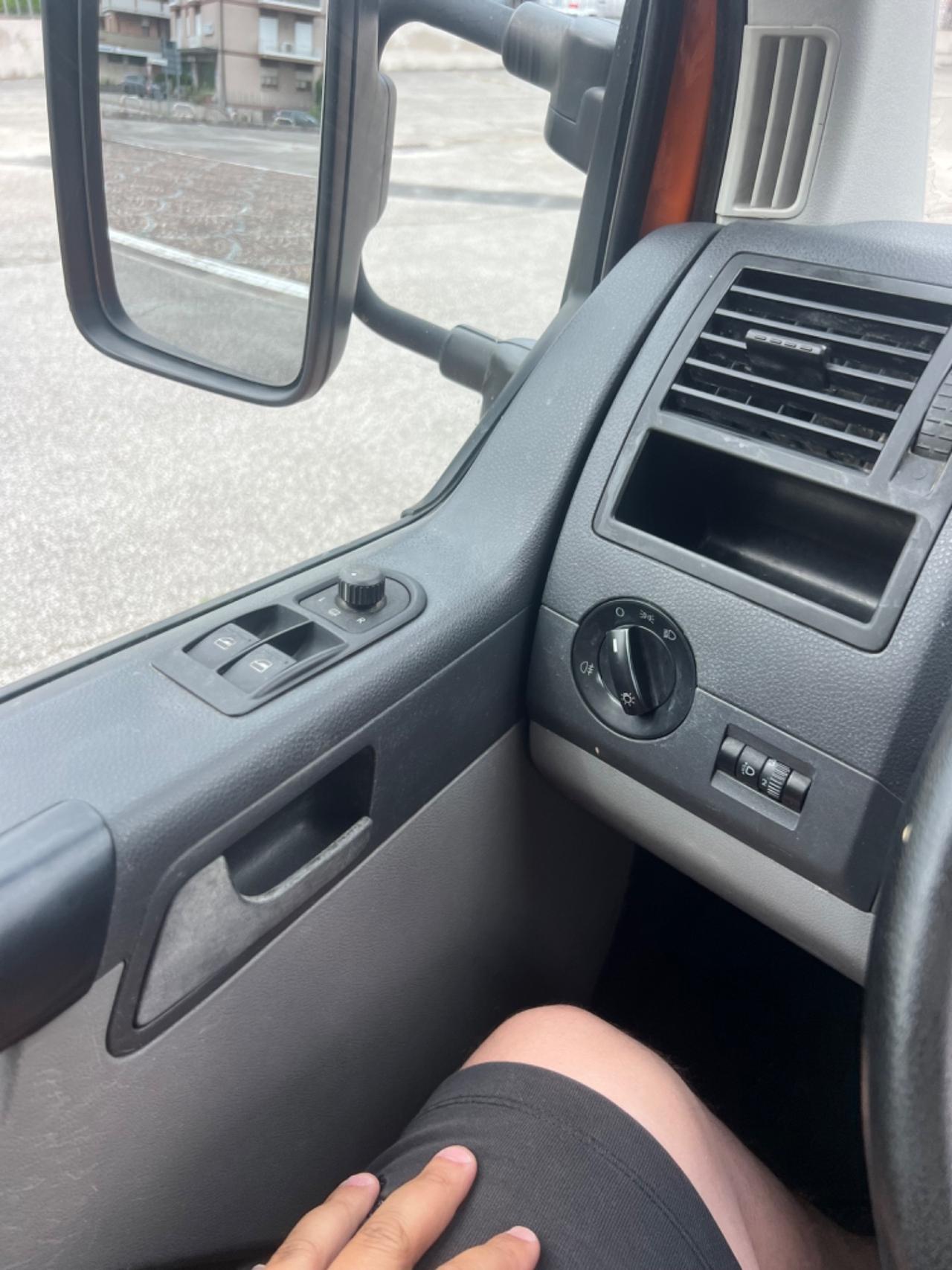 Volkswagen Transporter 2.0 TDI 140CV PL-DC Cabinato