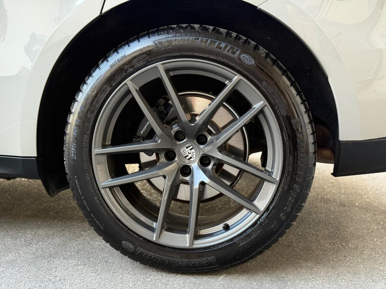 Porsche Macan 2.0 T - TETTO - SCARICHI - GESSO