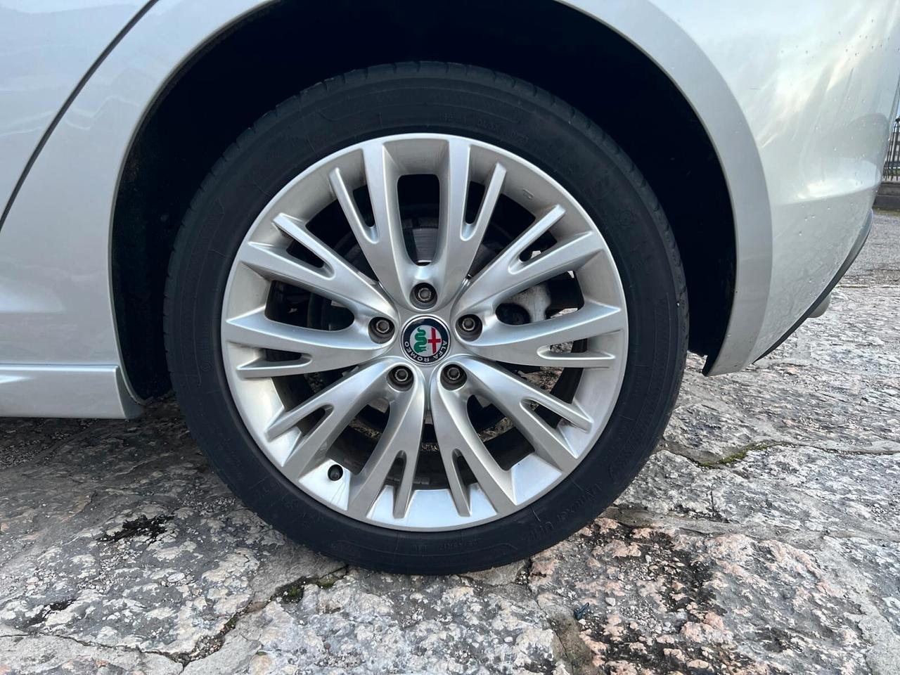 Alfa Romeo Giulietta 1.6 JTDm TCT 120 CV Super Pack sportivo Veloce