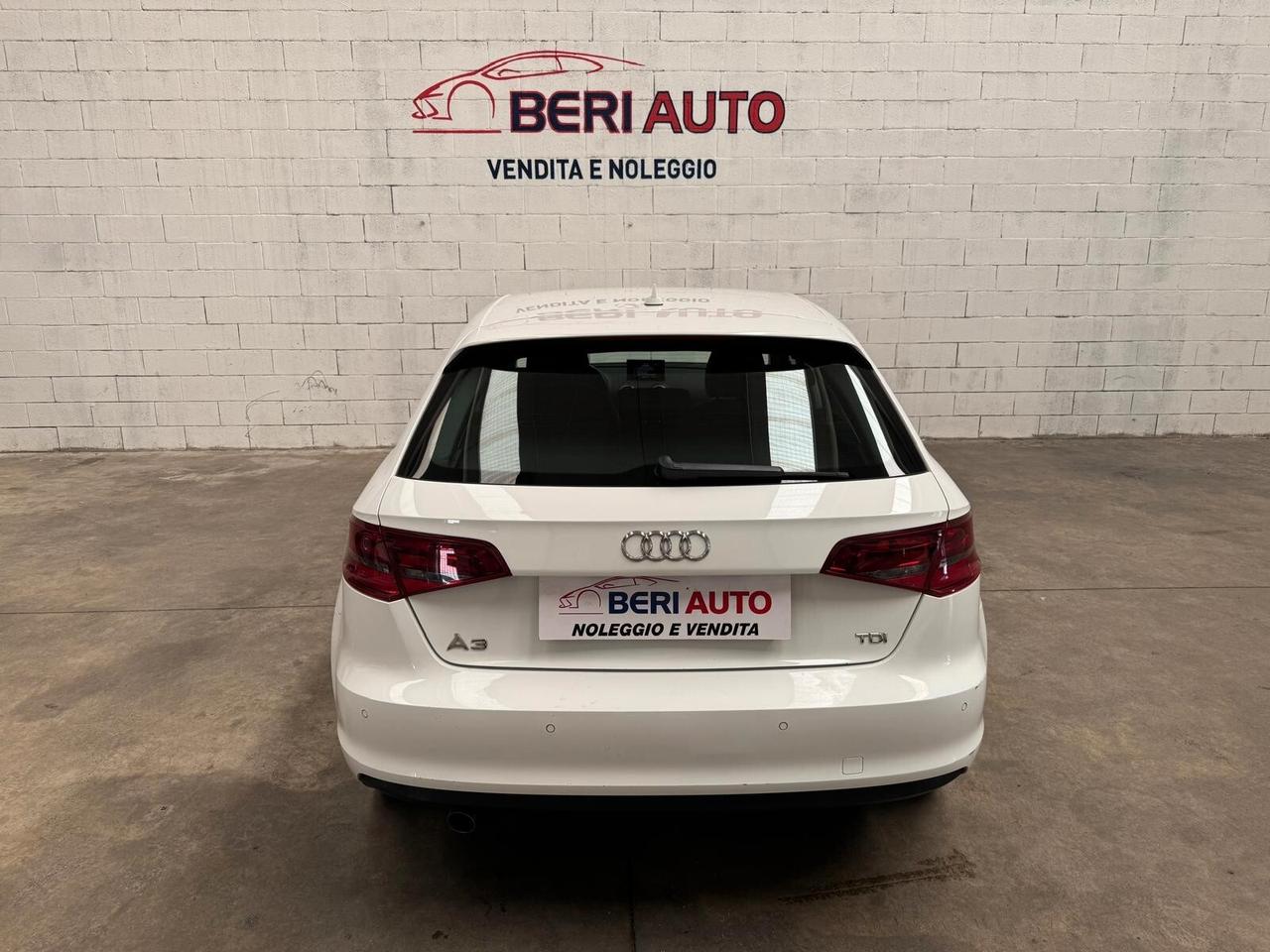 Audi A3 allestimento (clean diesel S tronic Ambition)