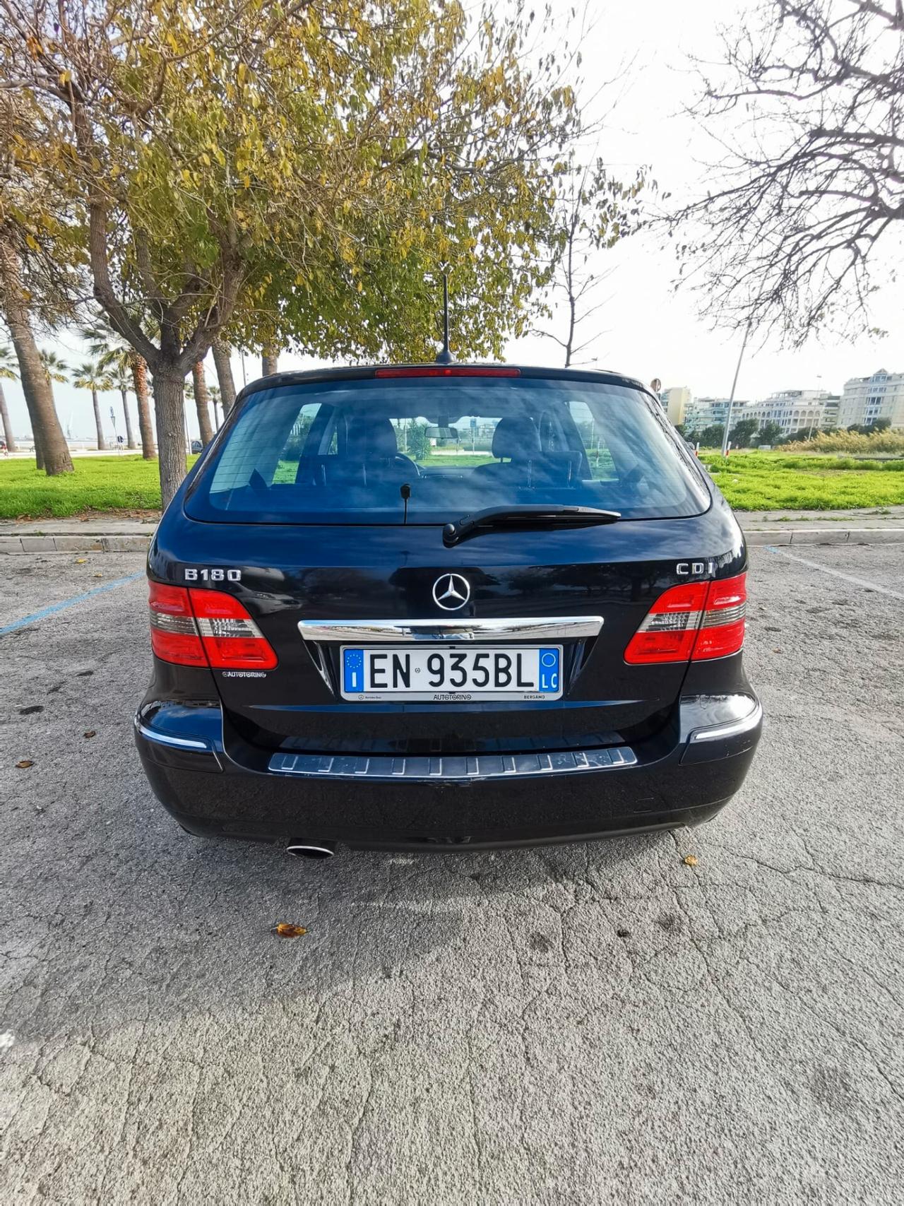 Mercedes-benz B 180 CDI Premium - 2012