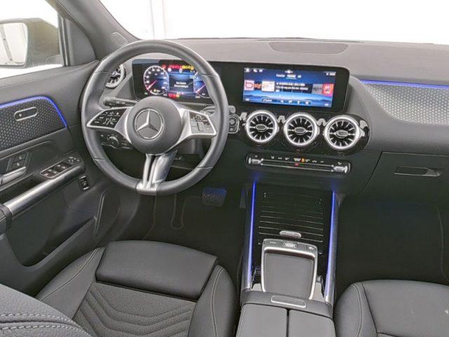 MERCEDES-BENZ GLA 180 Automatic Progressive Advanced Plus