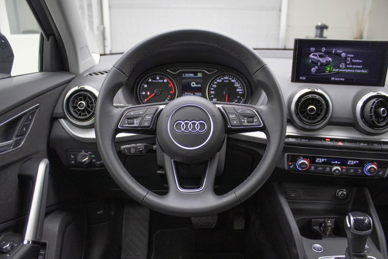 AUDI Q2 35 TFSI S TRONIC S LINE EDITIO