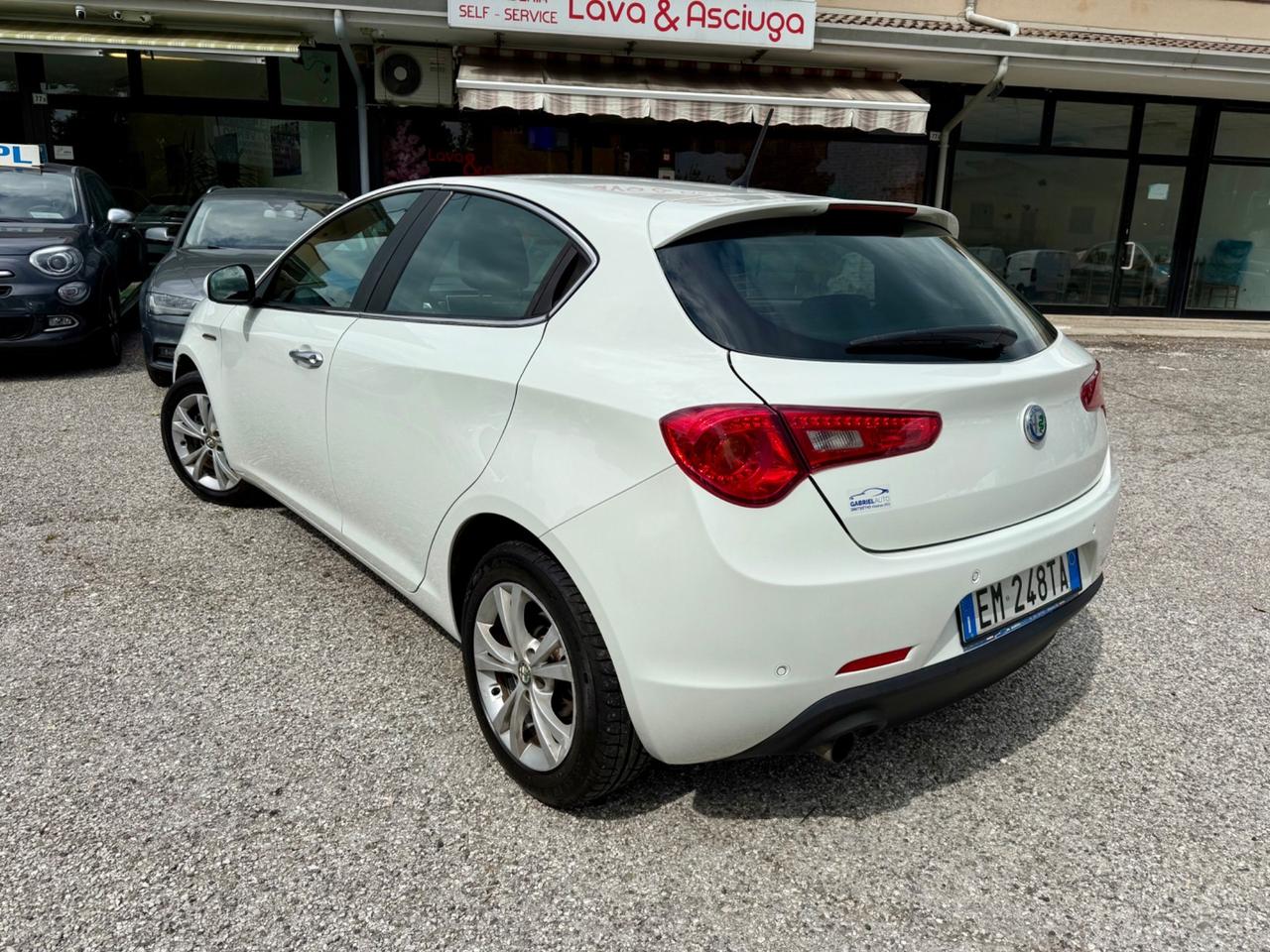 Alfa Romeo Giulietta 1.6 JTDm-2 Progression g.traino Ok NEOPATENTATI