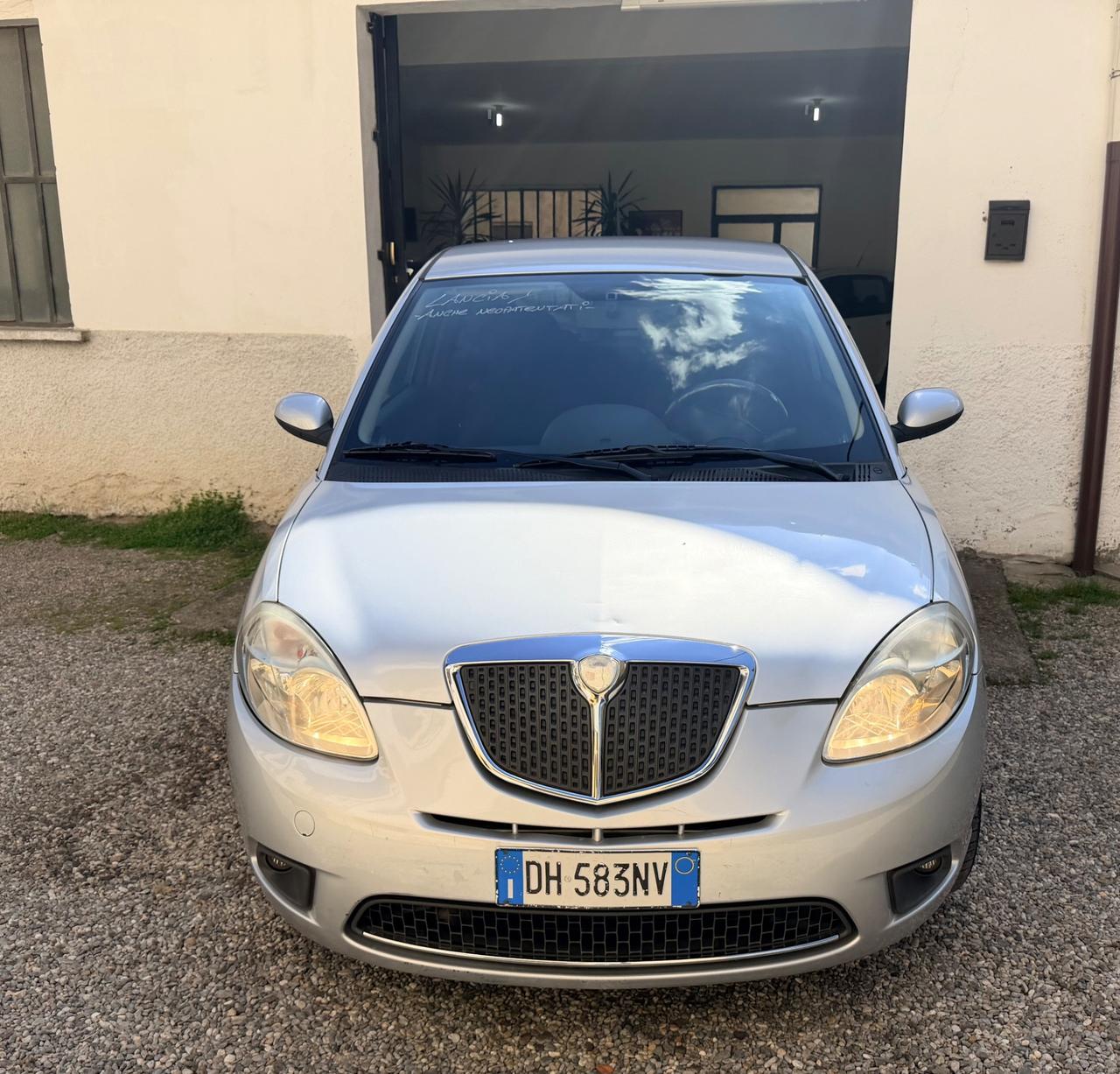 Lancia Ypsilon 1.2 Moda Milano