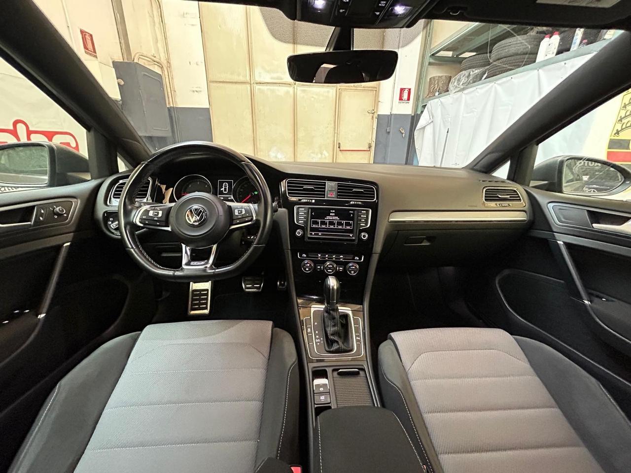 Volkswagen Golf 1.6 TDI 110 CV DSG 5p. R-LINE BlueMotion Technology