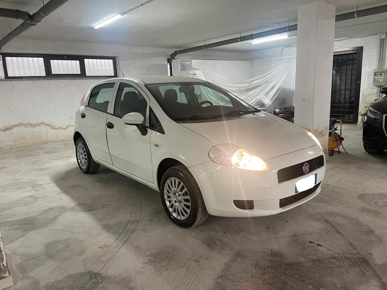 Fiat Punto 1.4 8V 5 porte Natural Power Lounge