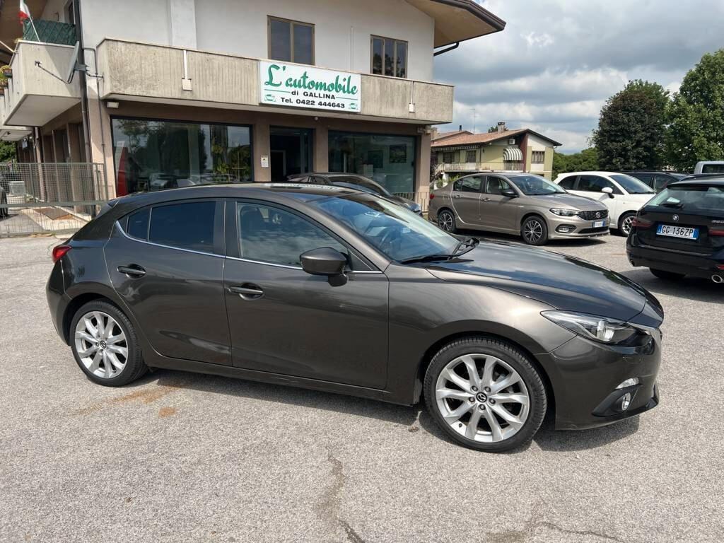 Mazda 3 Mazda3 2.2 Skyactiv-D Exceed