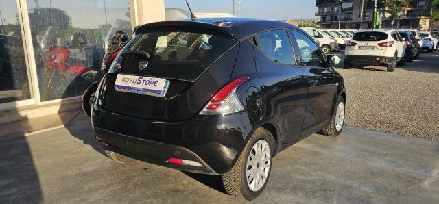 LANCIA Ypsilon 1.2 69 CV 5 porte Gold
