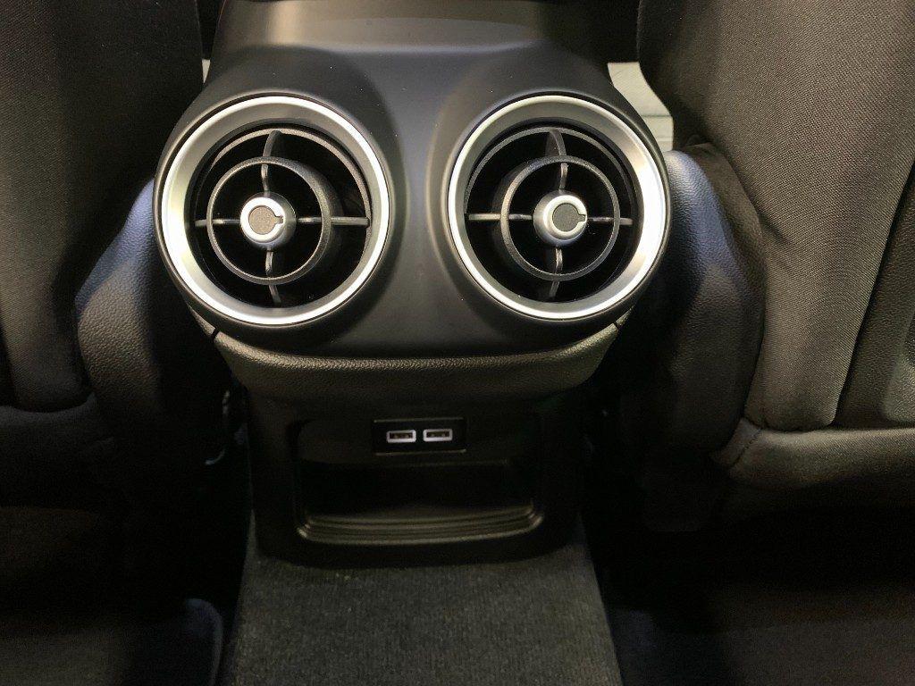 Alfa Romeo Stelvio 2.2 Diesel AT8 Sport-Tech Automatico