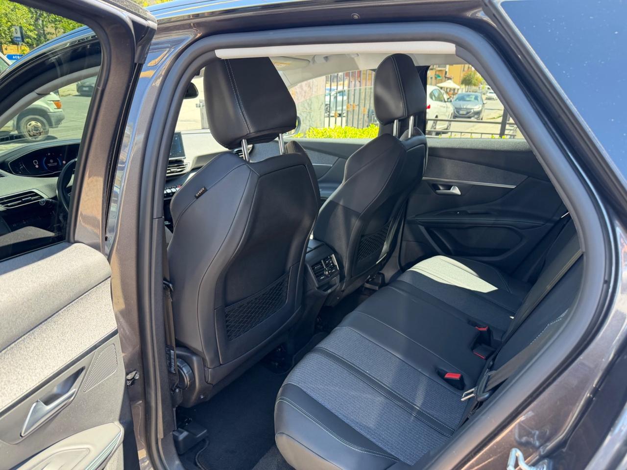 Peugeot 3008 BlueHDi 130 S&S EAT8 Allure Pack