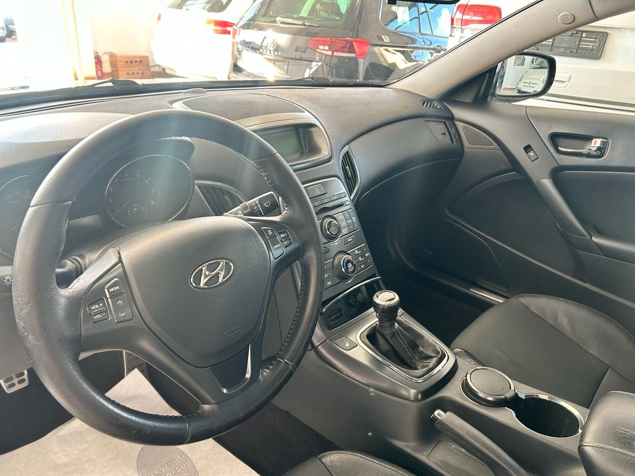 Hyundai Genesis Coupe 2.0 Turbo Sport 2013