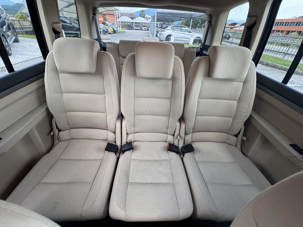 Volkswagen Touran 1.6TDI DSG Autom. 105CV - 7 Posti