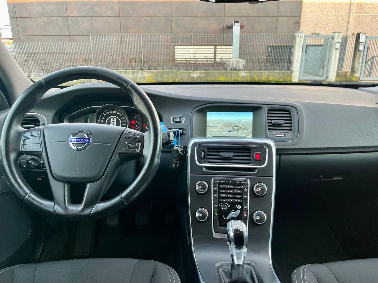 Volvo V60 2.0d 120cv 2016 127.000km euro6 perfetta