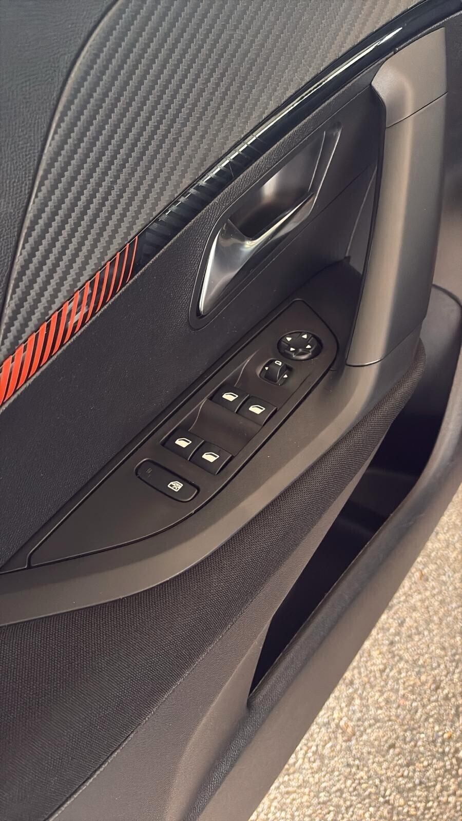 Peugeot 2008 BlueHDi 110 S&S Active Pack