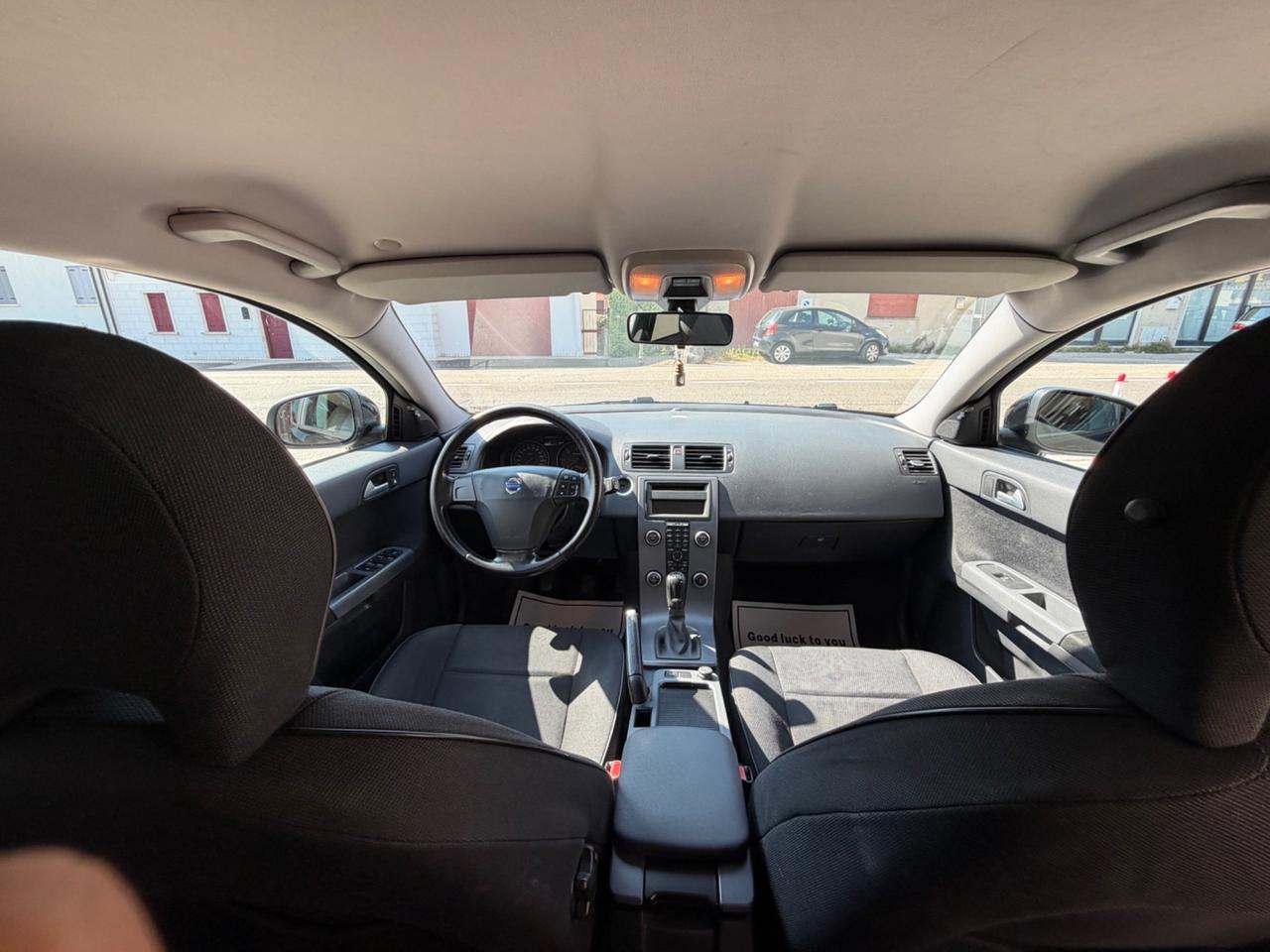 Volvo V50 D2 R-design