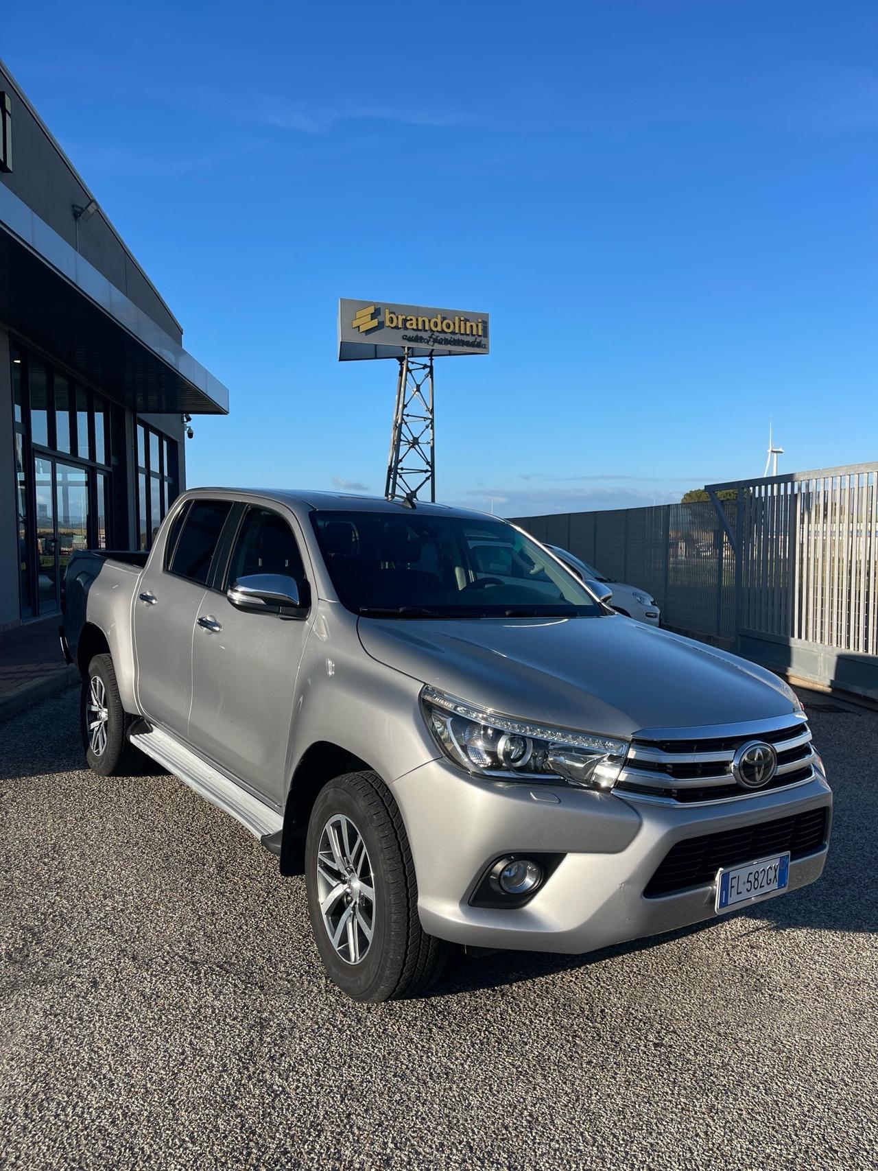 TOYOTA Hilux 2.4D4D EXECUTIVE my17"